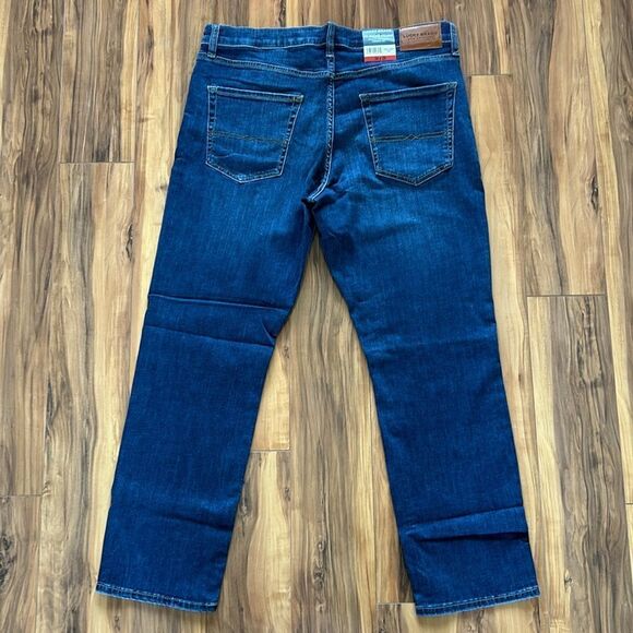 NEW Lucky Brand Mens 410 Athletic Straight Jeans - Picture 7 of 7